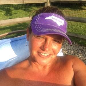 Meet your Posher, Jenn